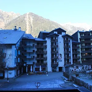 Modern Proche Centre Chamonix