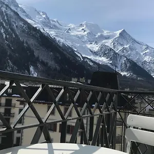 Modern Flat In The Heart Of Chamonix